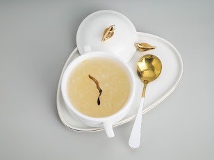 JUMAMA stewed bird's nest with Chinese caterpillar fungus – 虫草炖燕窝 รังนกตุ๋นถั่งเช่า